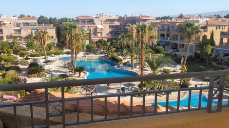 paphos apartment