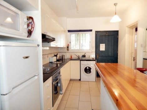 paphos apartment